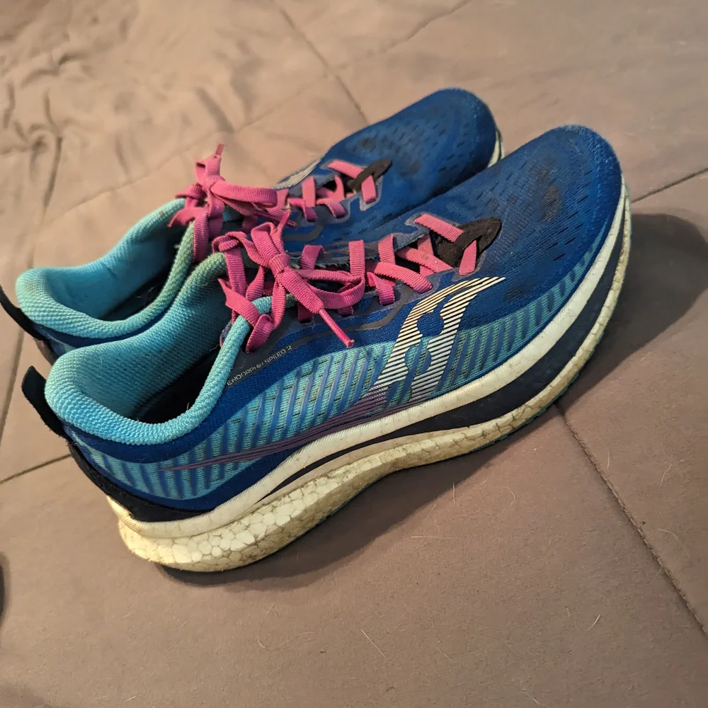 Women's Athletic Shoes - Multi-Color - Picture 3 of 5
